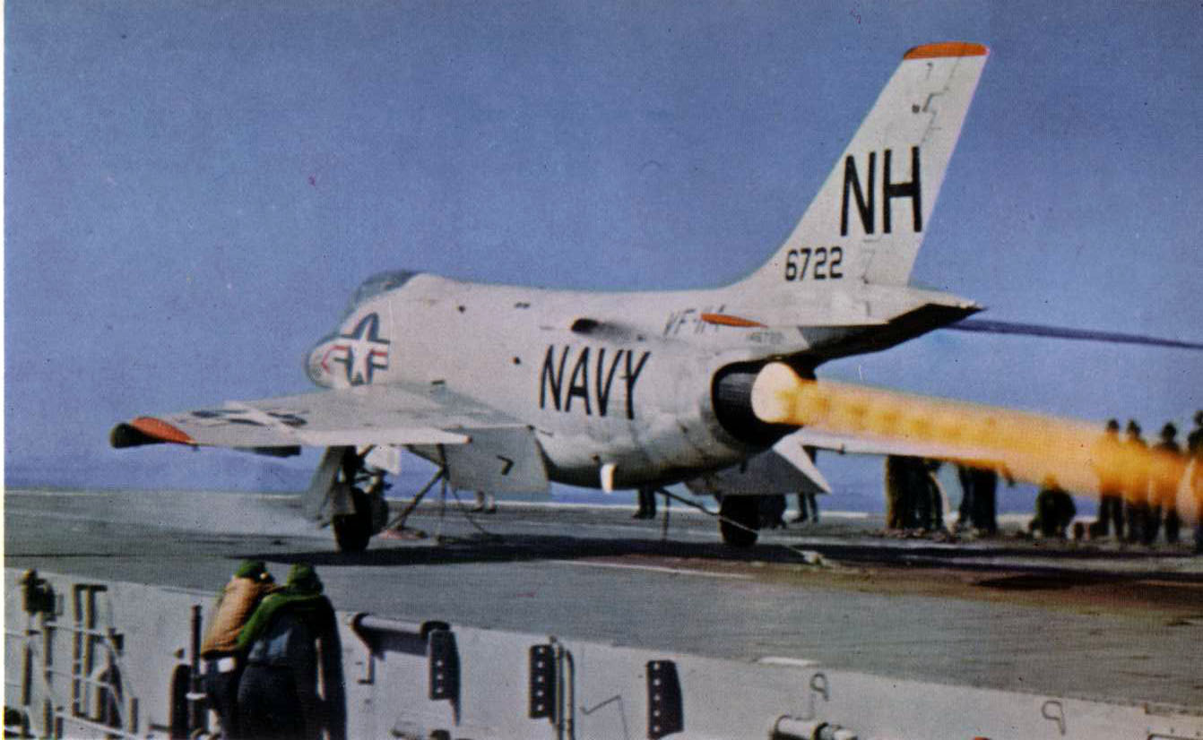 F3H_VF-114_cat_1960.JPG