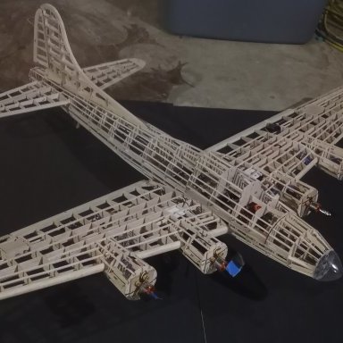 B 17 balsa store wood model