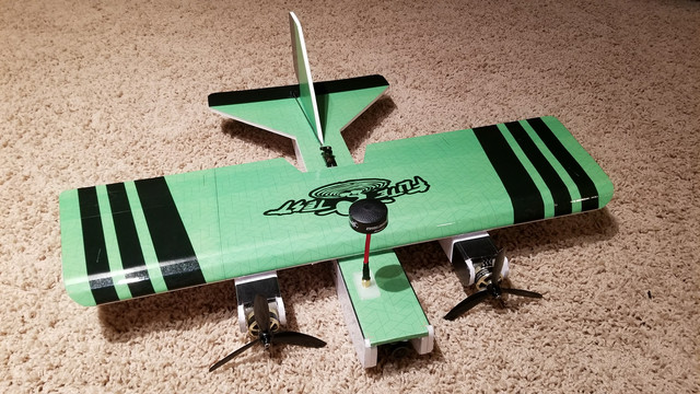 gree_plane.jpg