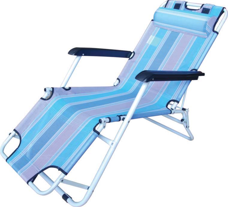 Folding_Beach_Chair.jpg