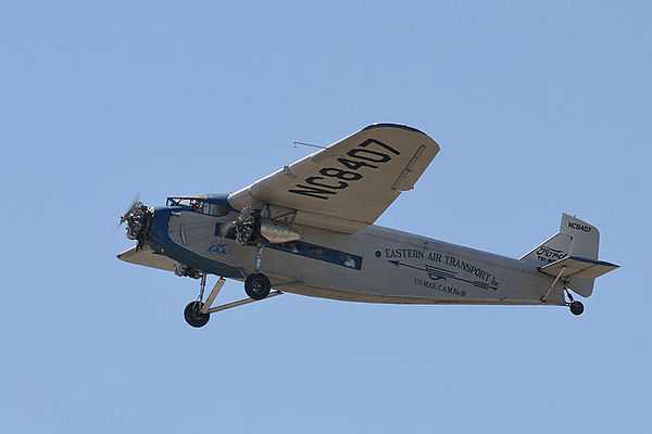 600px-Ford_Trimotor_EAA.jpg